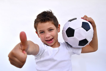 Kind mit fußball