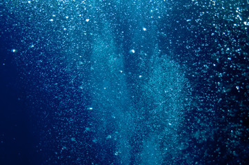 Raising underwater bubbles