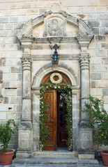 wejście do klasztoru na greckiej wyspie Zakynthos