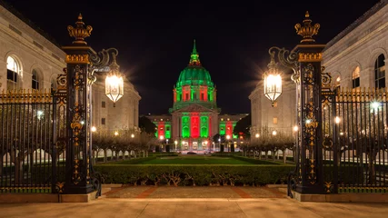 Foto auf Acrylglas San Francisco City Hall during Christmas © nstanev