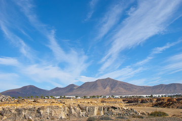 Fototapeta na wymiar Wulkanicznych wzgórz w Lanzarote