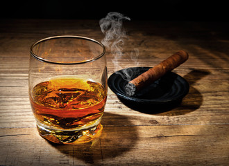 Whiskey und Zigarre