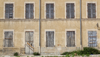 Fototapeta na wymiar Fasada w Orange, Francja