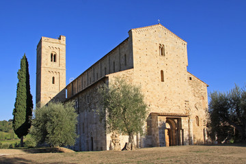 Sant'Antimo, Castelnuovo dell'Abate
