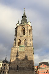 Fototapeta na wymiar stara wieża kościoła
