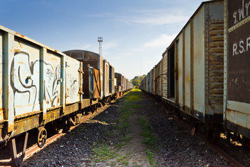 Fototapeta na wymiar Starego pociągu na starej drodze