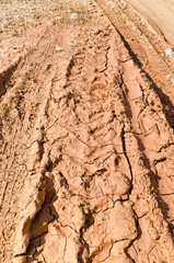 Dry track