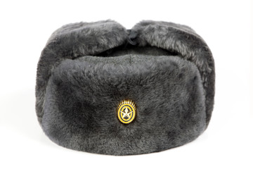 Зимняя шапка военнослужащего