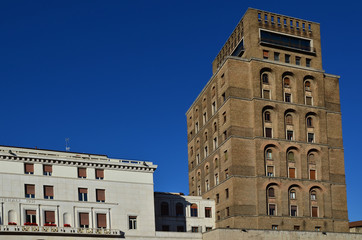 brescia architettura torrione ex ina