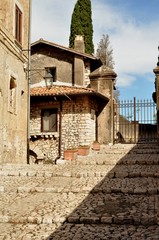 Sermoneta 28