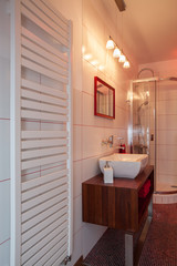 Ruby house - Heater, wash basin and shower