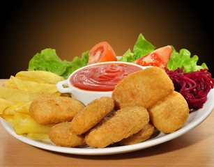 Aperitivo de nuggets de pollo.