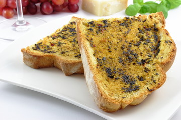 Frisches Knoblauchbrot