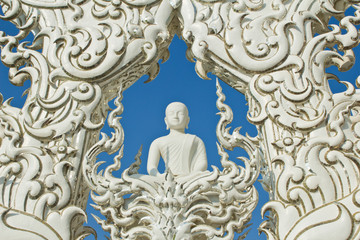 buddha statues in Wat Rong Khun