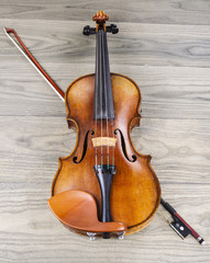 Fototapeta na wymiar Old Violin