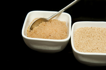 Cooked and uncooked amaranth grains