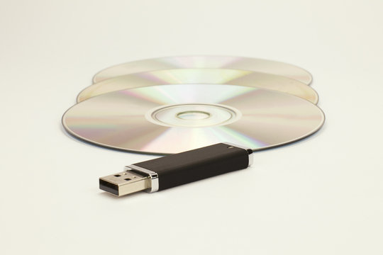 DVD e chiavetta USB