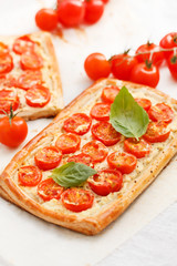 Quiche with tomato and ricotta