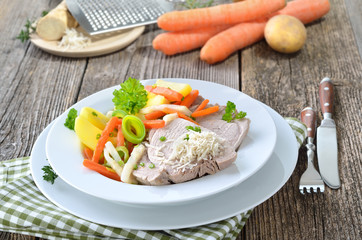 Steirisches Wurzelfleisch mit frischem Kren