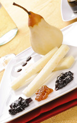 Pere , formaggio ,marmellata e aceto balsamico