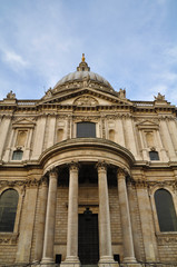 Fototapeta na wymiar St Paul Cathedral