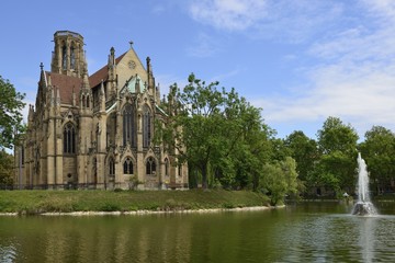 Obraz premium fountain and church at Feuersee , Stuttgart