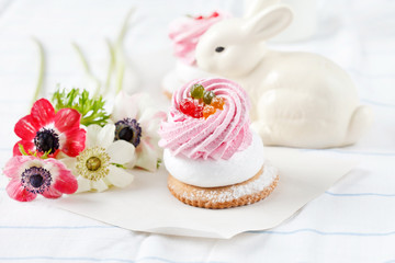 berries pastry