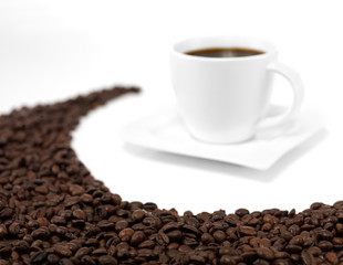 Kaffeetasse mit Kaffeebohnen