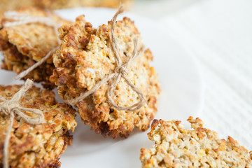 Cookies are made of flakes