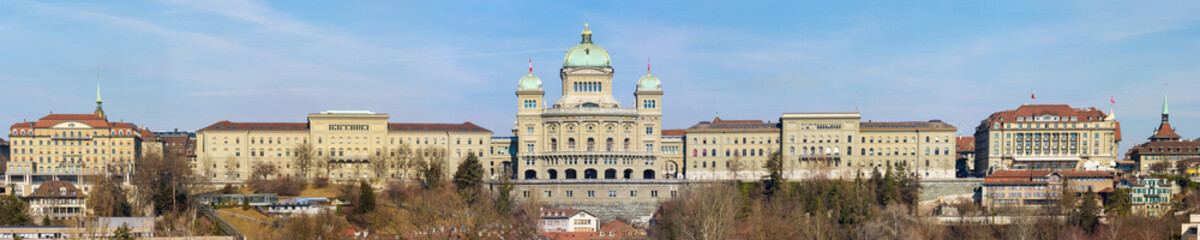 Fototapeta na wymiar Federal Palace w Bernie, Panoramiczny widok