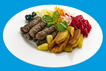 Köfte mit Pommer