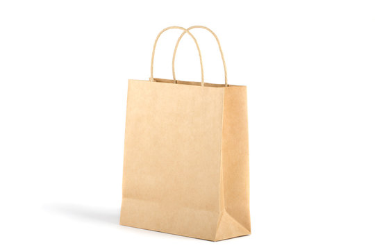 Paper shopping bag. isolated on white background 