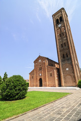 Fototapeta na wymiar Pieve di Coriano (Mantua)