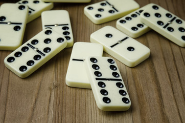 Domino pieces