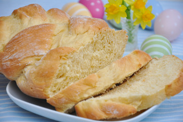 Ostern Briochestriezel