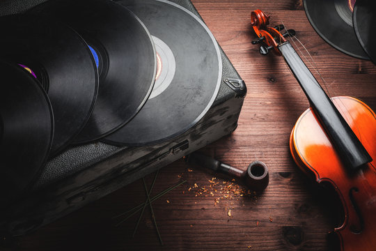 musical instruments and old objects