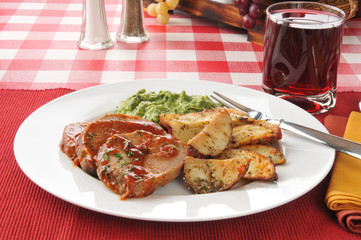 Meatloaf with creamed spinach