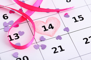 Notes on the calendar (valentines day), close-up