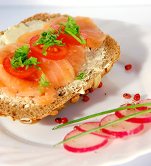 Lachsbrötchen
