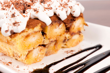 Tiramisu cake
