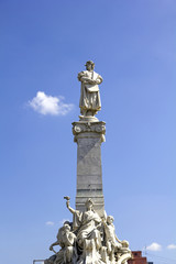 Fototapeta na wymiar Kolumba pomnik.