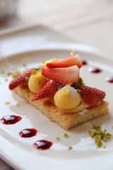 Sablé breton aux fraises, crème citron