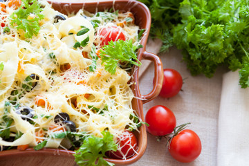 Cheese pasta with greens and vegetables
