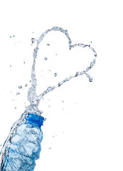 Water splash peach heart shape, the theme of love