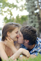 Fototapeta premium Young happy couple firsy date