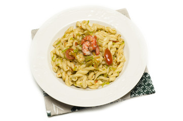 Fusilli con gamberi e zucchine