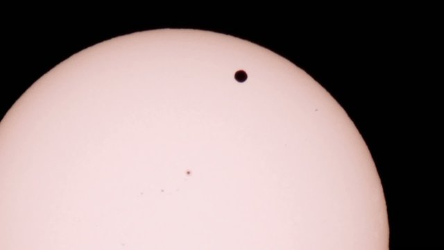 Passage of Venus across the disk of the Sun 06.06.2012, TimeLaps