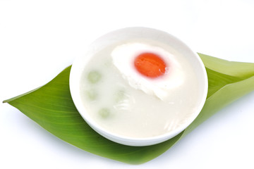 Thai sweetmeat made of corn powder with coconut milk