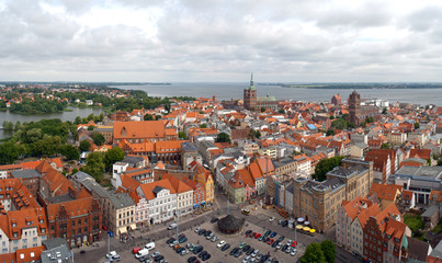 Fototapeta na wymiar Stralsund Blick von Marienkirche