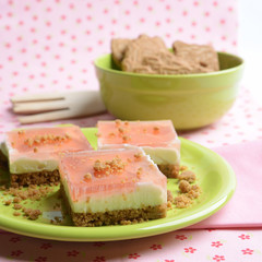Fruchttörtchen mit Spekulatiusboden